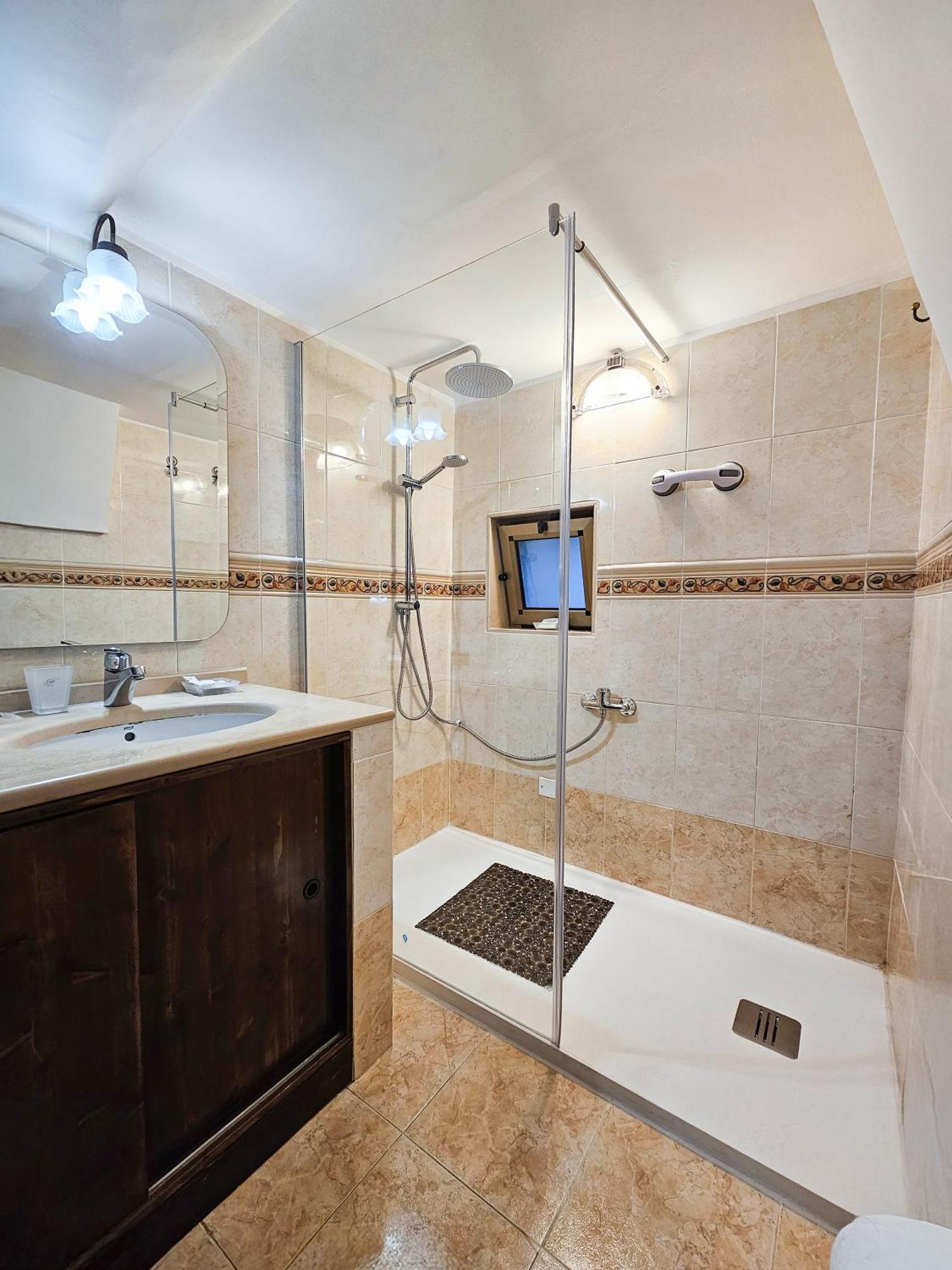 Cozy Classical Residence In The City Center Bari Zewnętrze zdjęcie